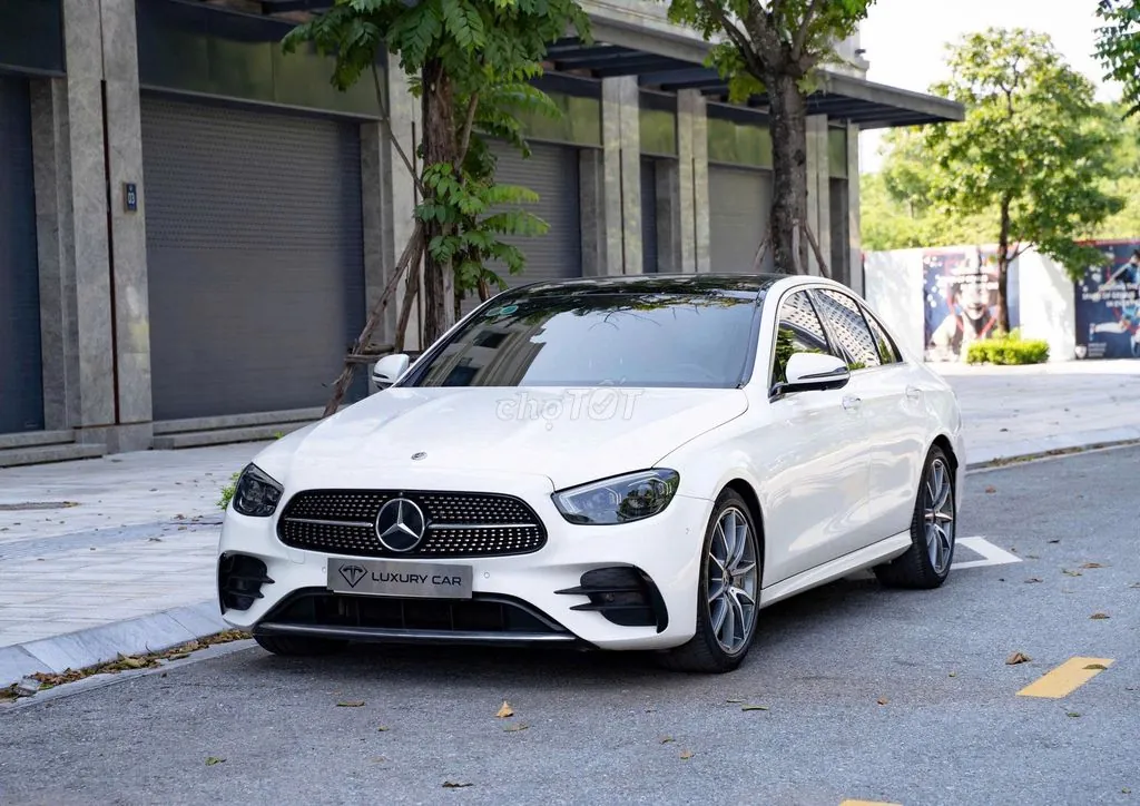 Mercedes-Benz E-Class 2021 photo 4