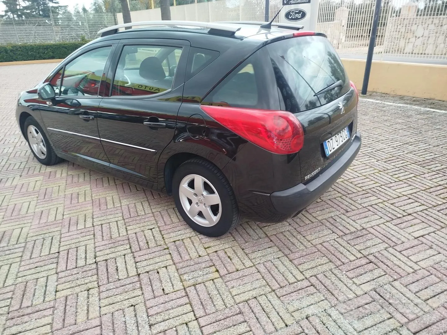 Peugeot 207
