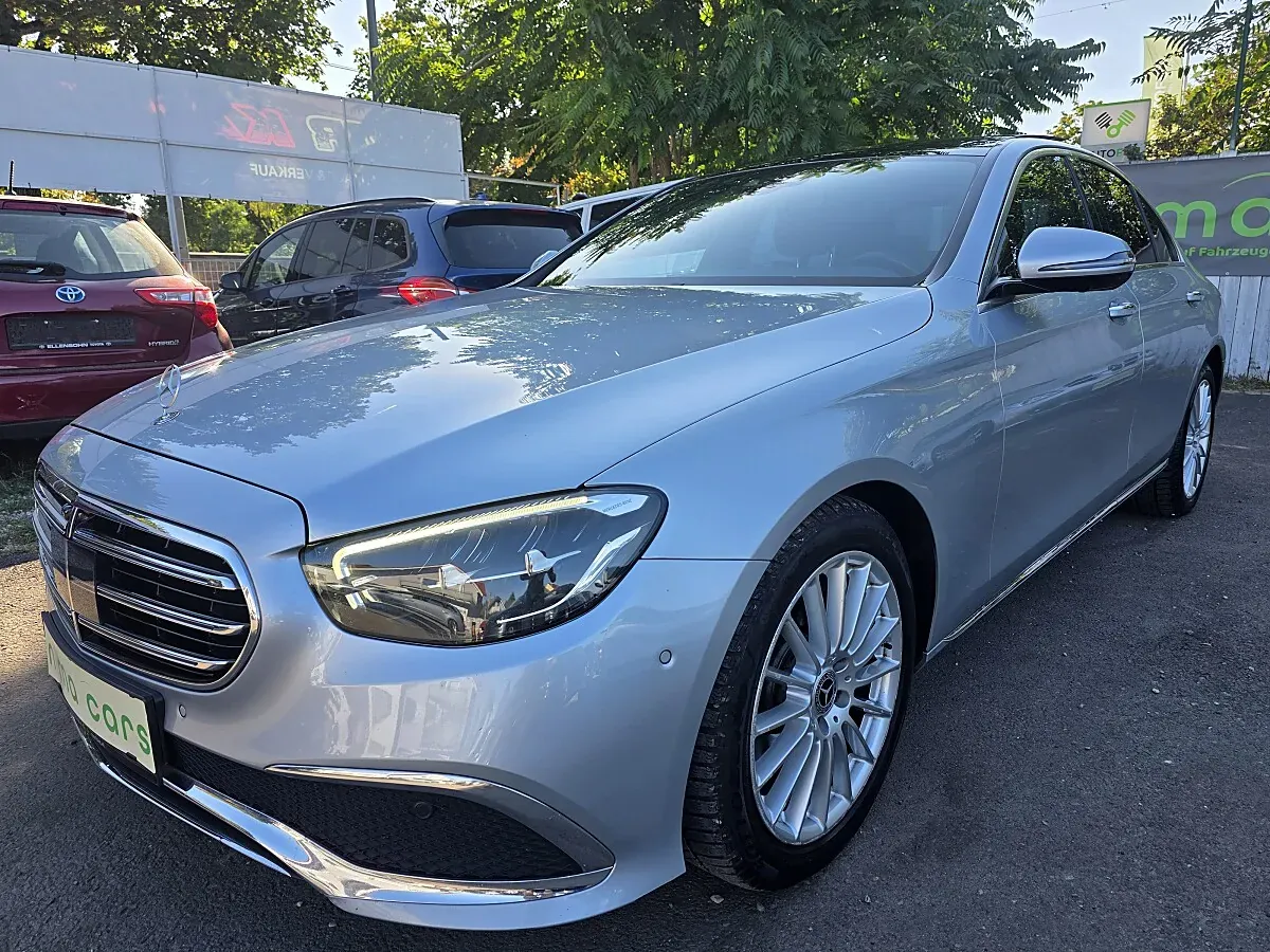 Mercedes-Benz E-Class 2022 photo 2