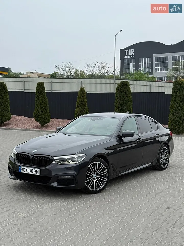 BMW 5 Series 2018 photo 2