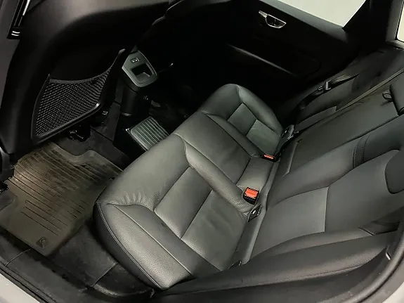 Volvo Xc60 2025 photo 5