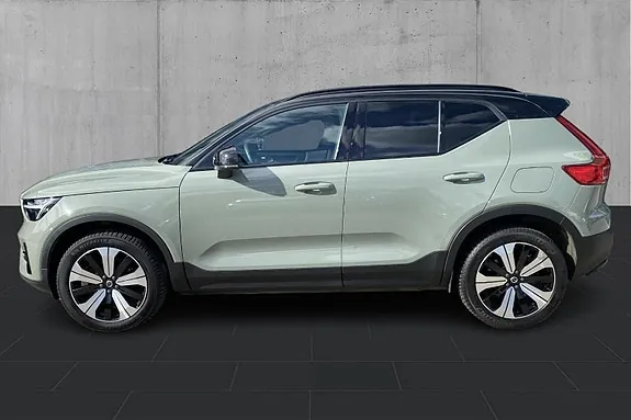 Volvo Xc40 2023 photo 2