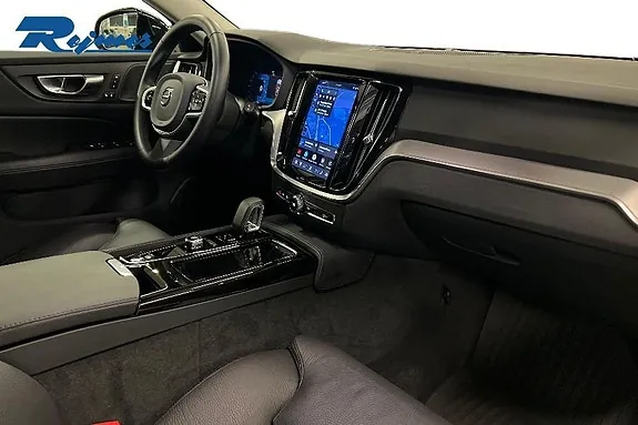 Volvo V60 2025 photo 5