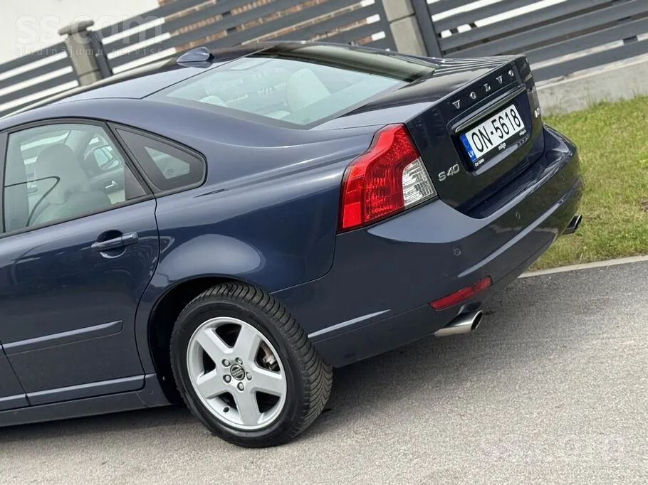 Volvo S40 2012 photo 3