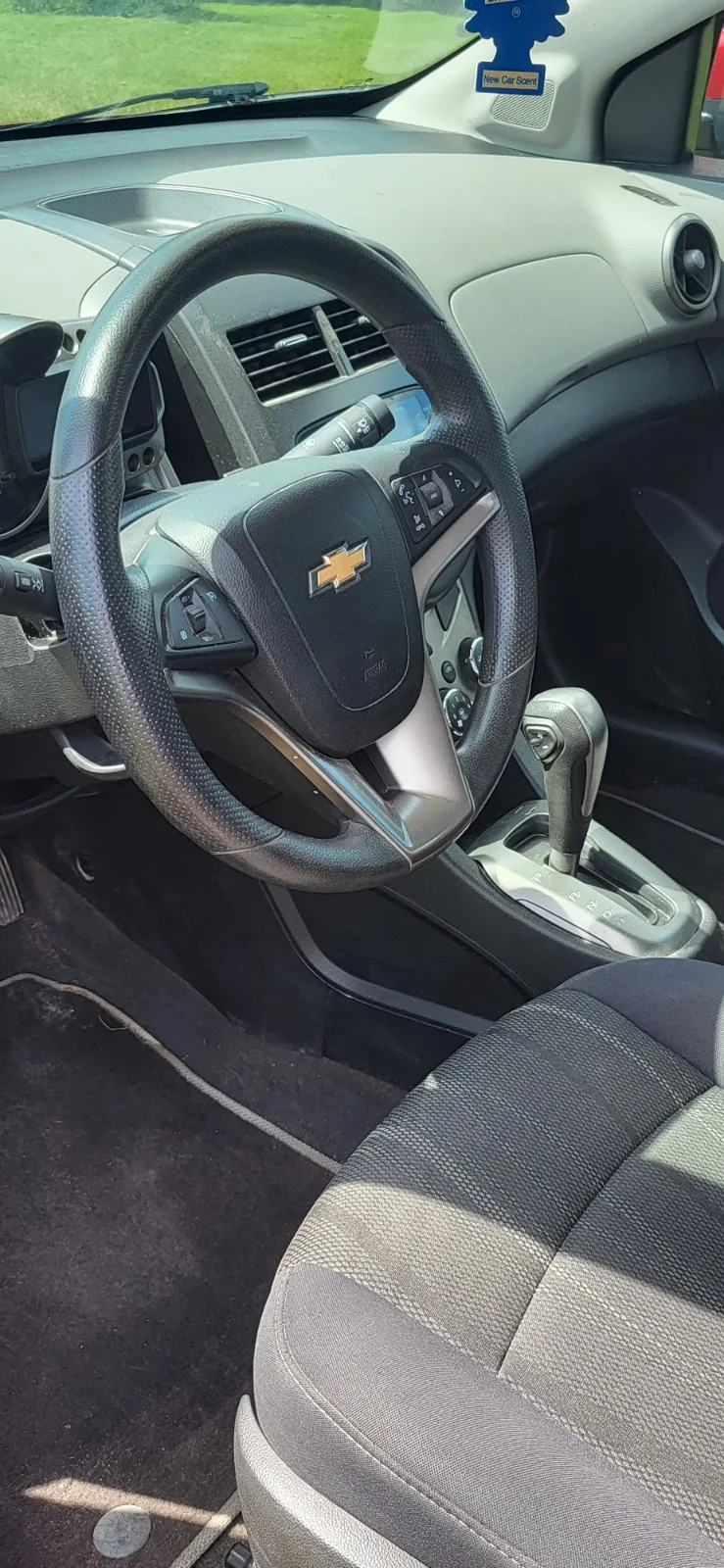 Chevrolet Sonic 2012 photo 4