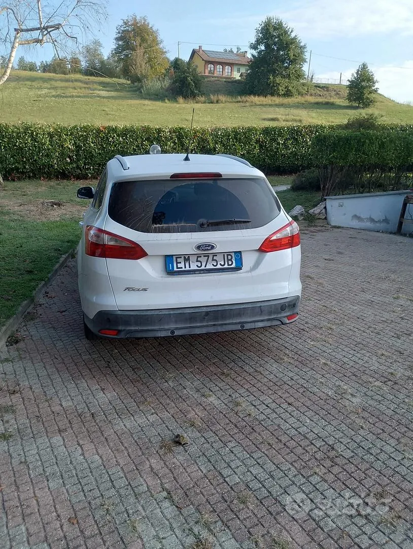 Ford Focus 2012 photo 4