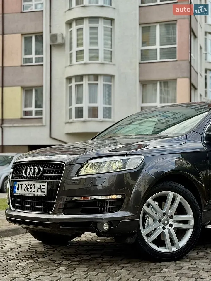 Audi Q7 2007 photo 2