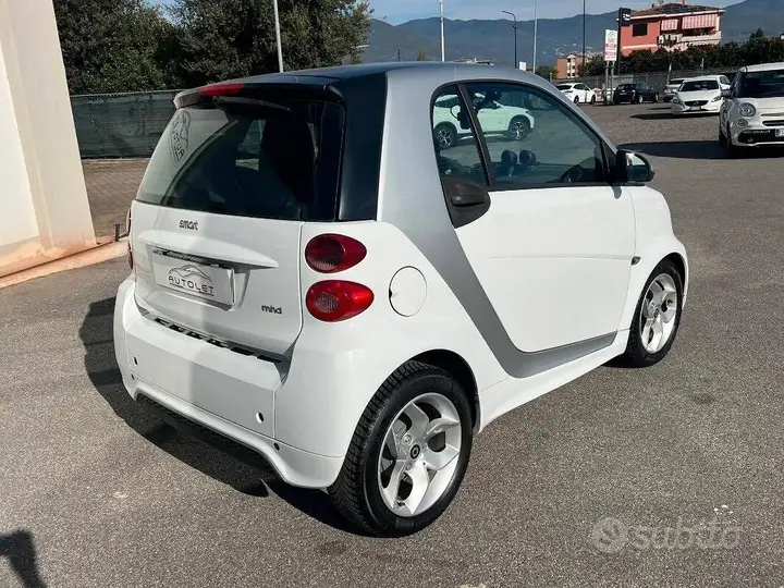Smart Fortwo 2013 photo 4