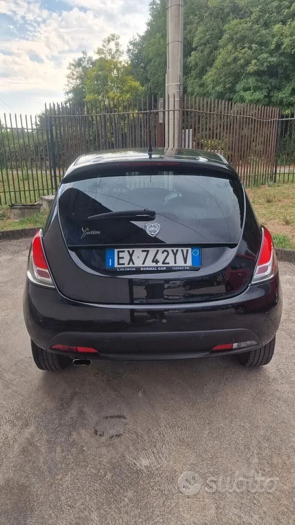 Lancia Ypsilon 2015 photo 4