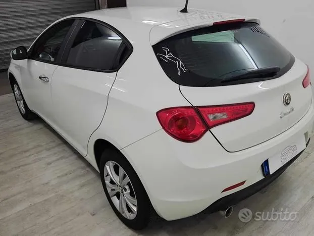 Alfa Romeo Giulietta 2016 photo 4