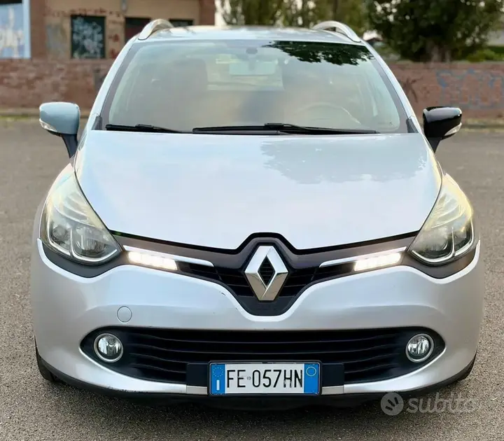 Renault Clio 2014 photo 2