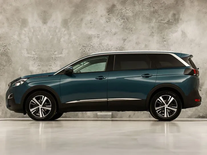 Peugeot 5008 2019 photo 2