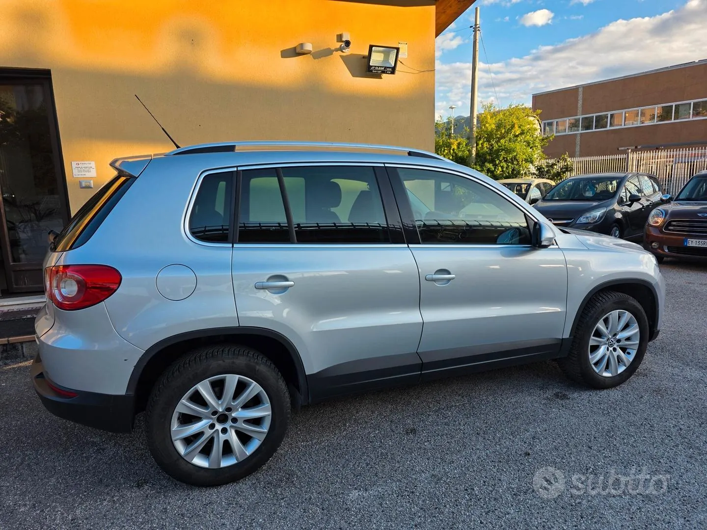 Volkswagen Tiguan 2010 photo 3