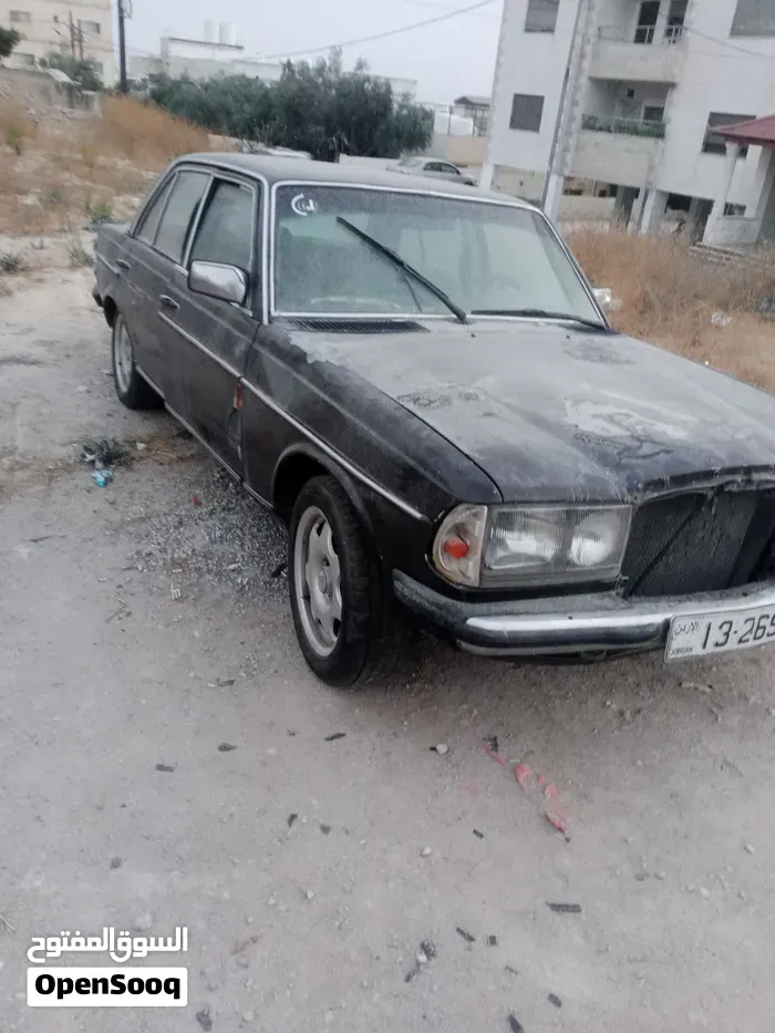 Mercedes-Benz 230
