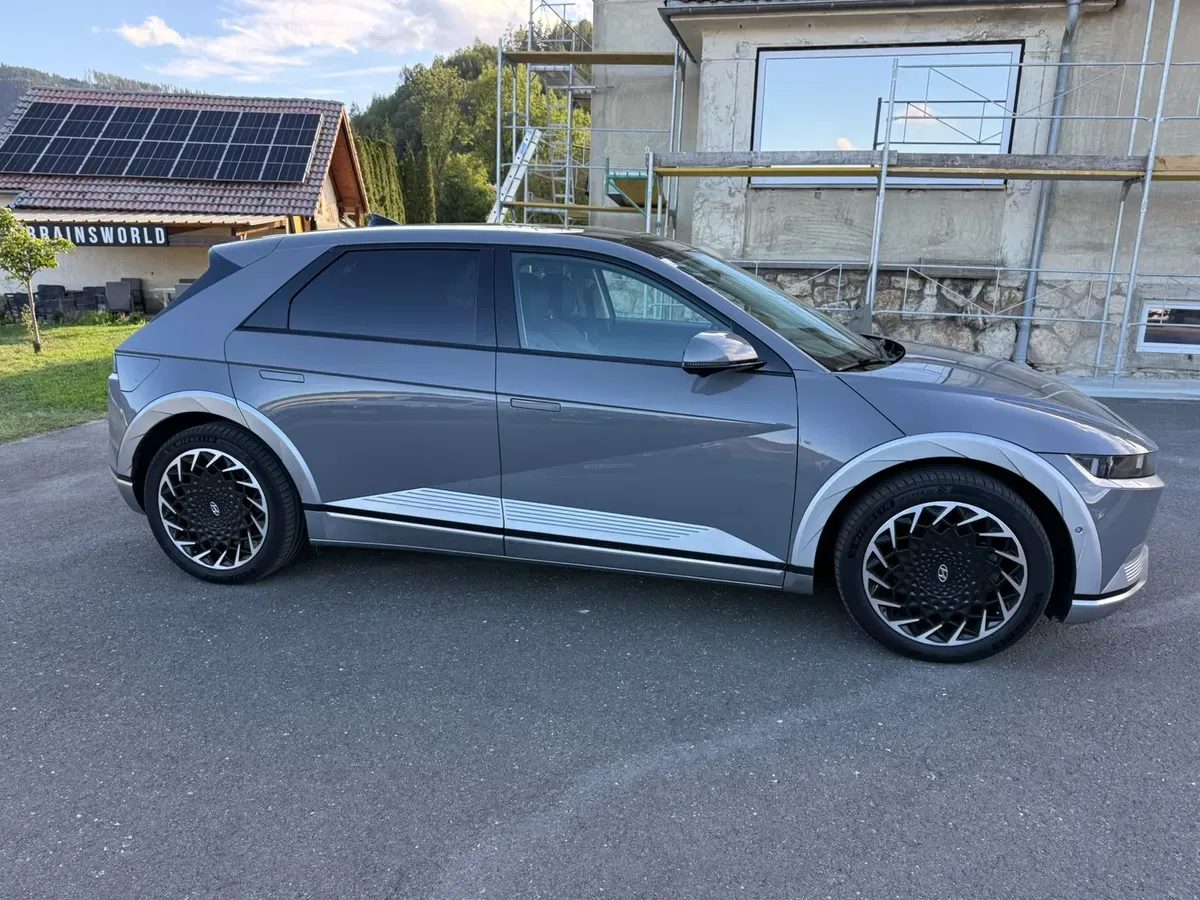 Hyundai Ioniq 5 2023 photo 3