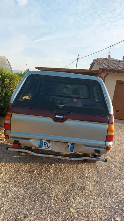 Mitsubishi L200 2000 photo 3