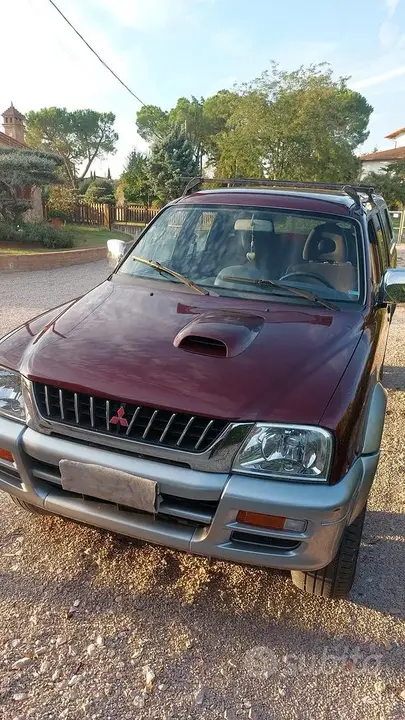 Mitsubishi L200 2000 photo 2