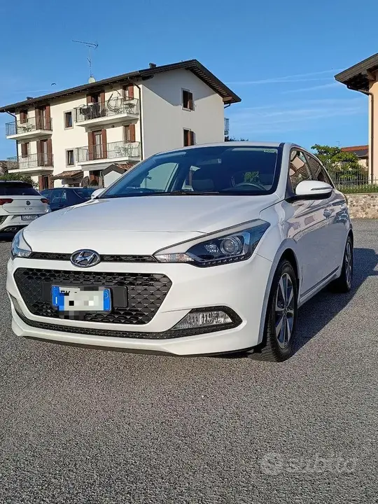 Hyundai I20 2017 photo 2