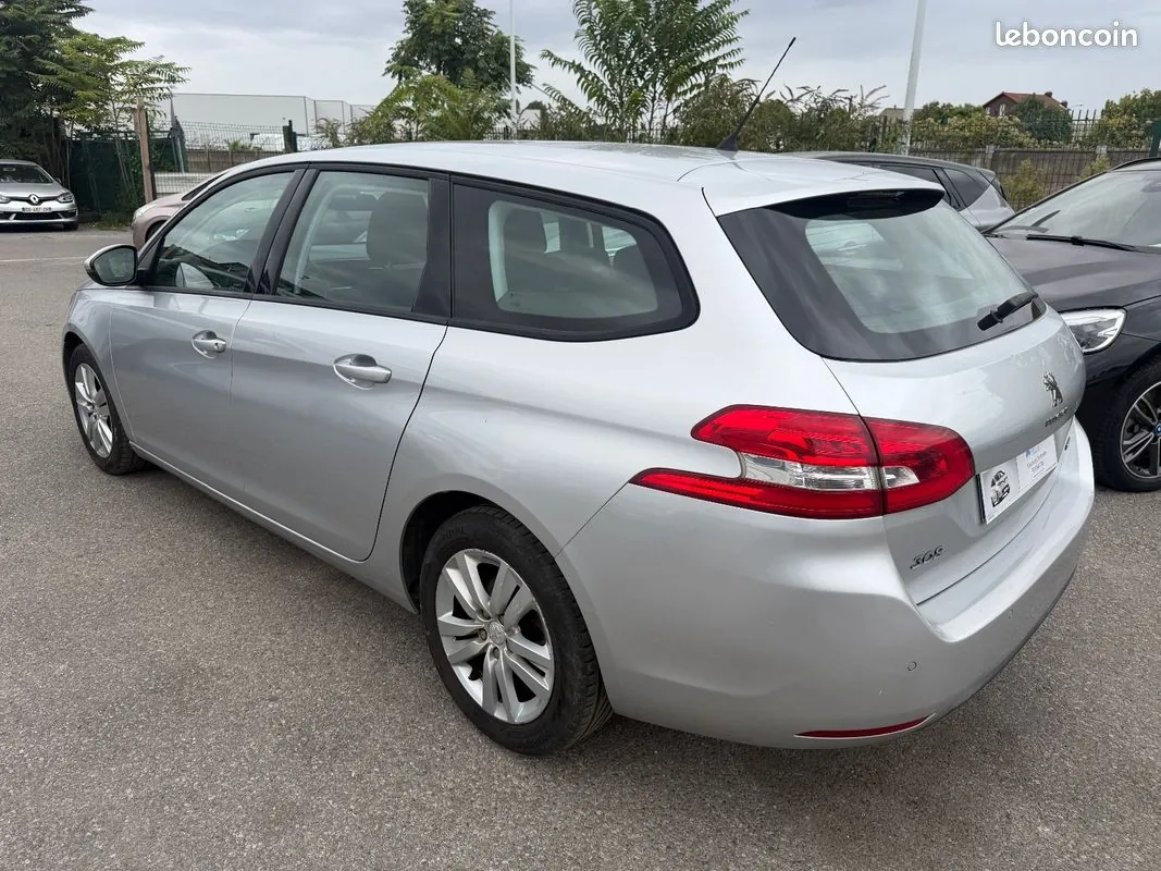Peugeot 308 2015 photo 4
