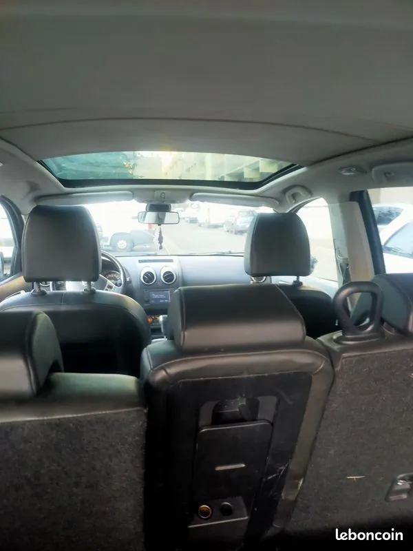 Nissan Qashqai+2 2011 photo 2