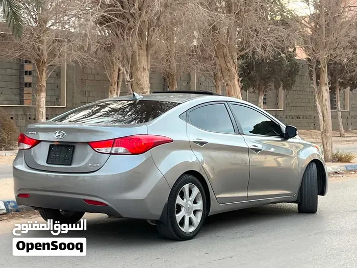 Hyundai Elantra 2012 photo 2