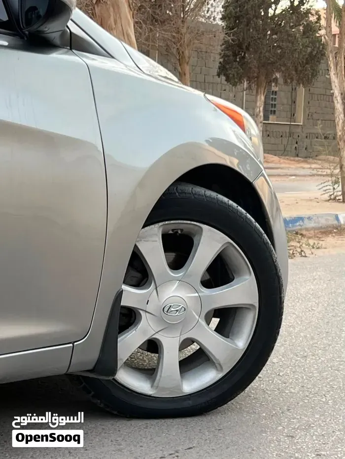 Hyundai Elantra 2012 photo 3