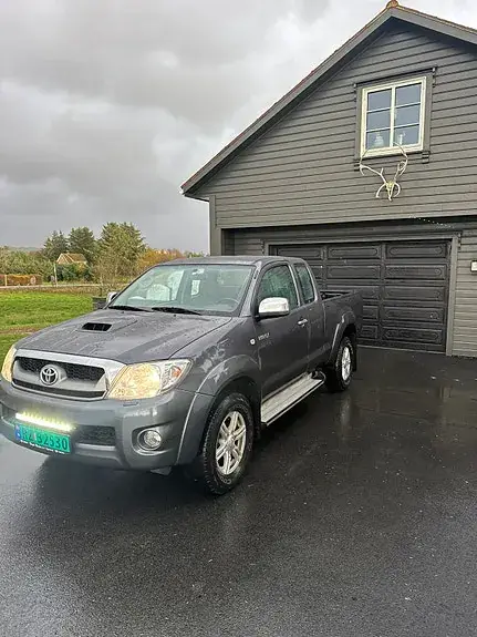 Toyota Hilux 2010 photo 3
