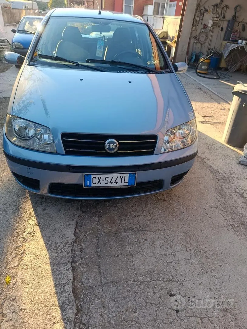 Fiat Punto 2005 photo 2