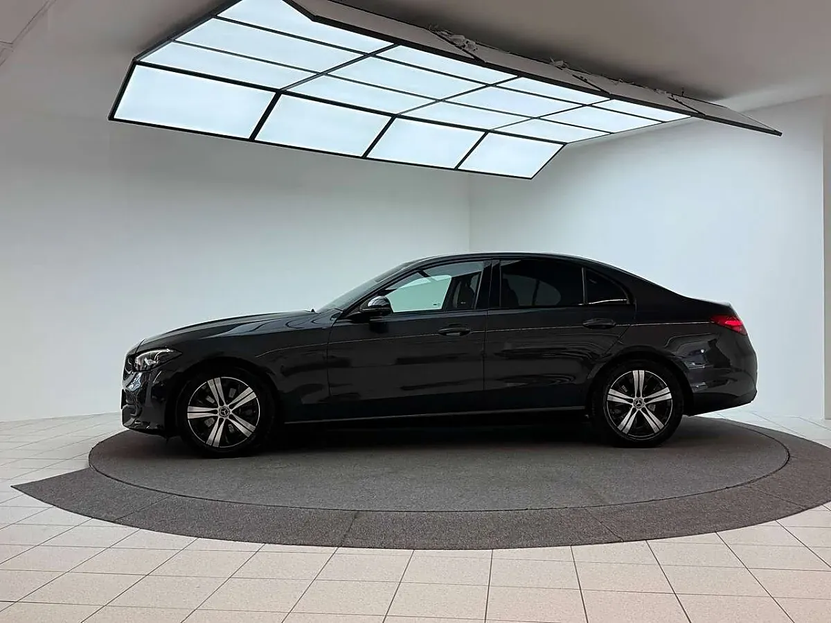 Mercedes-Benz C-Class 2022 photo 3