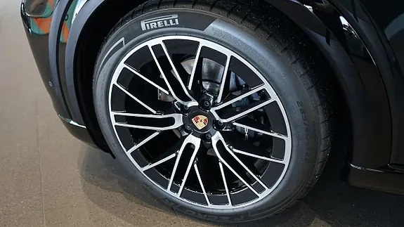 Porsche Cayenne Coupe 2026 photo 4