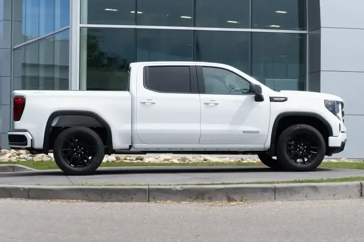 GMC Sierra 1500 2026 photo 3