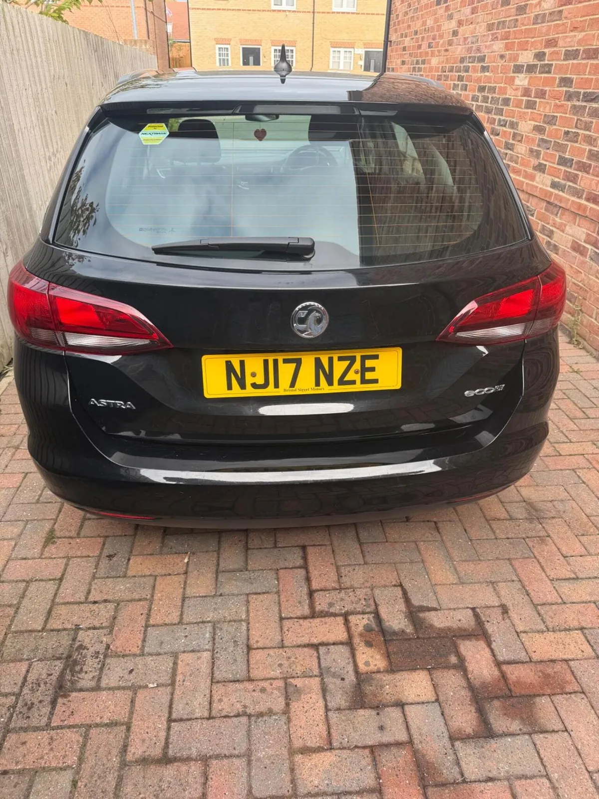 Vauxhall Astra 2017 photo 2
