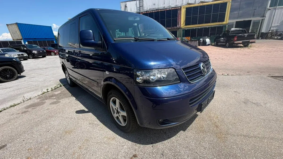 Volkswagen Multivan 2003 photo 2