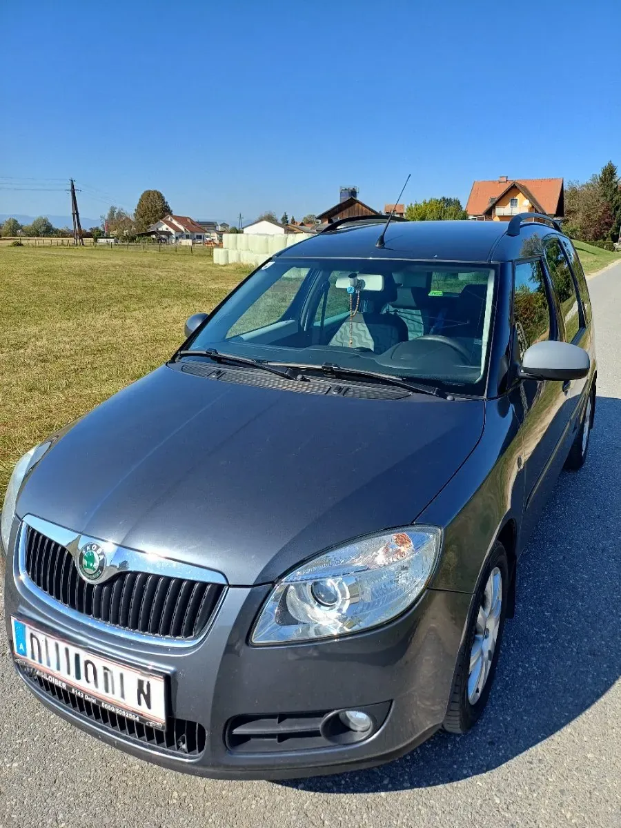 Skoda Roomster 2007 photo 2