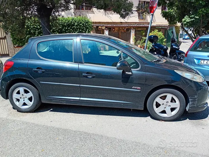 Peugeot 207