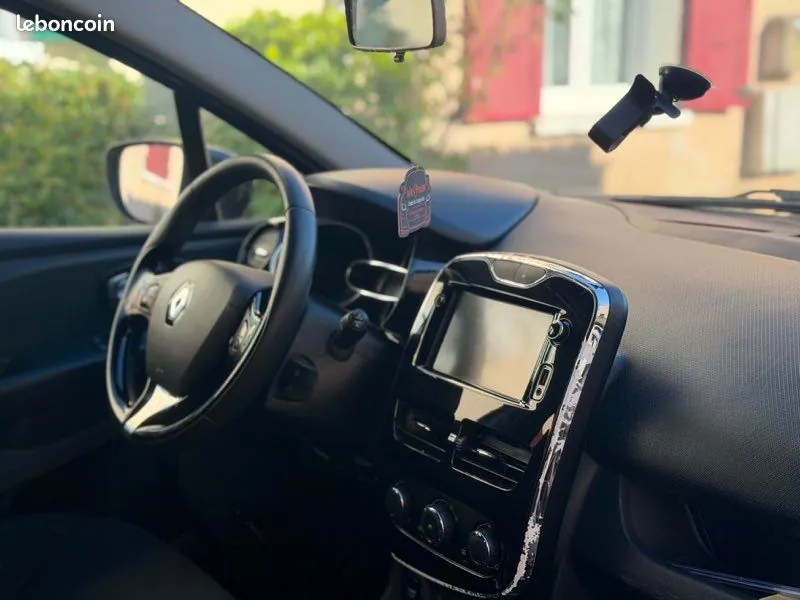 Renault Clio 2014 photo 3