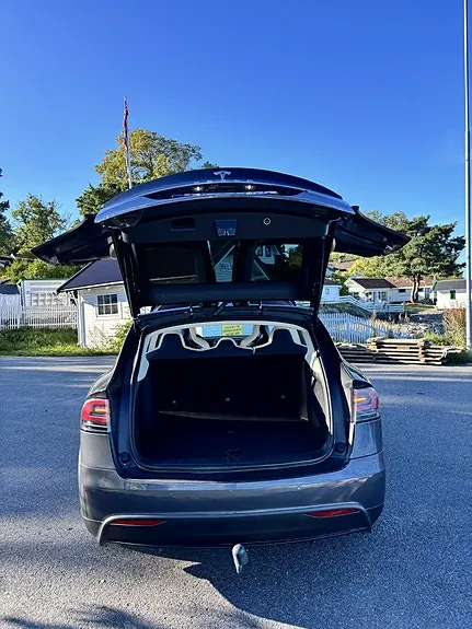 Tesla Model X 2017 photo 5