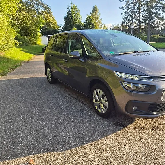 Citroen Grand C4 Picasso 2017 photo 2