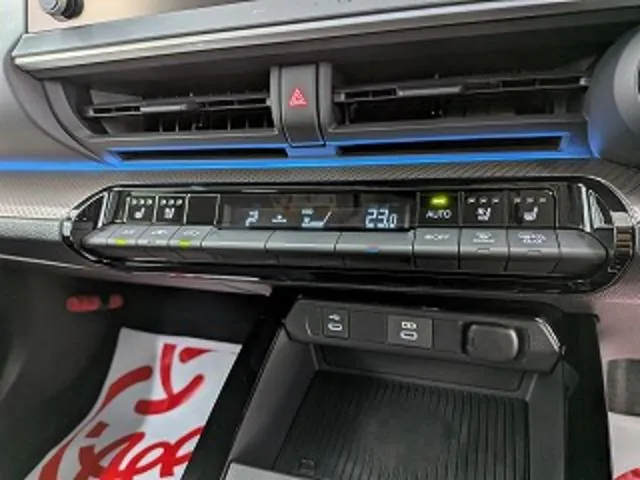 Toyota Prius 2024 photo 5