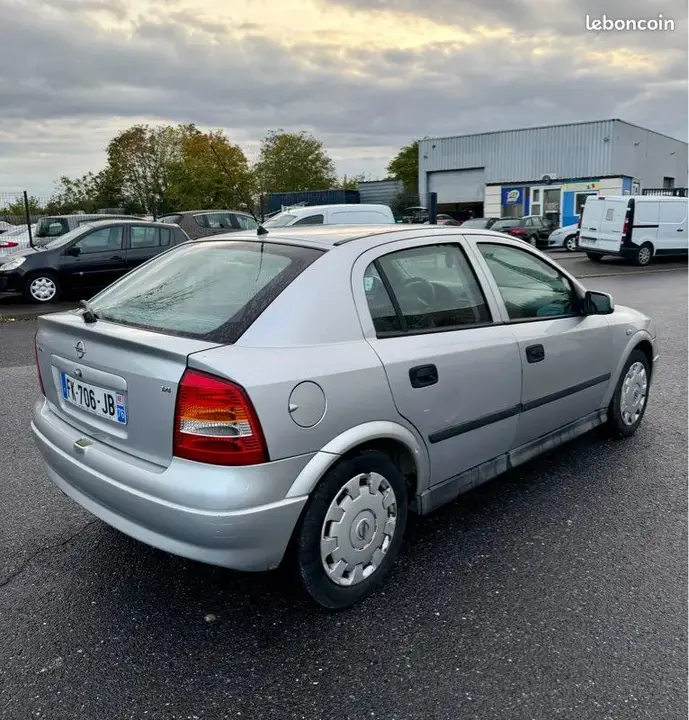 Opel Astra 2004 photo 3