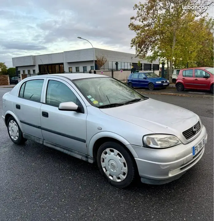 Opel Astra 2004 photo 2