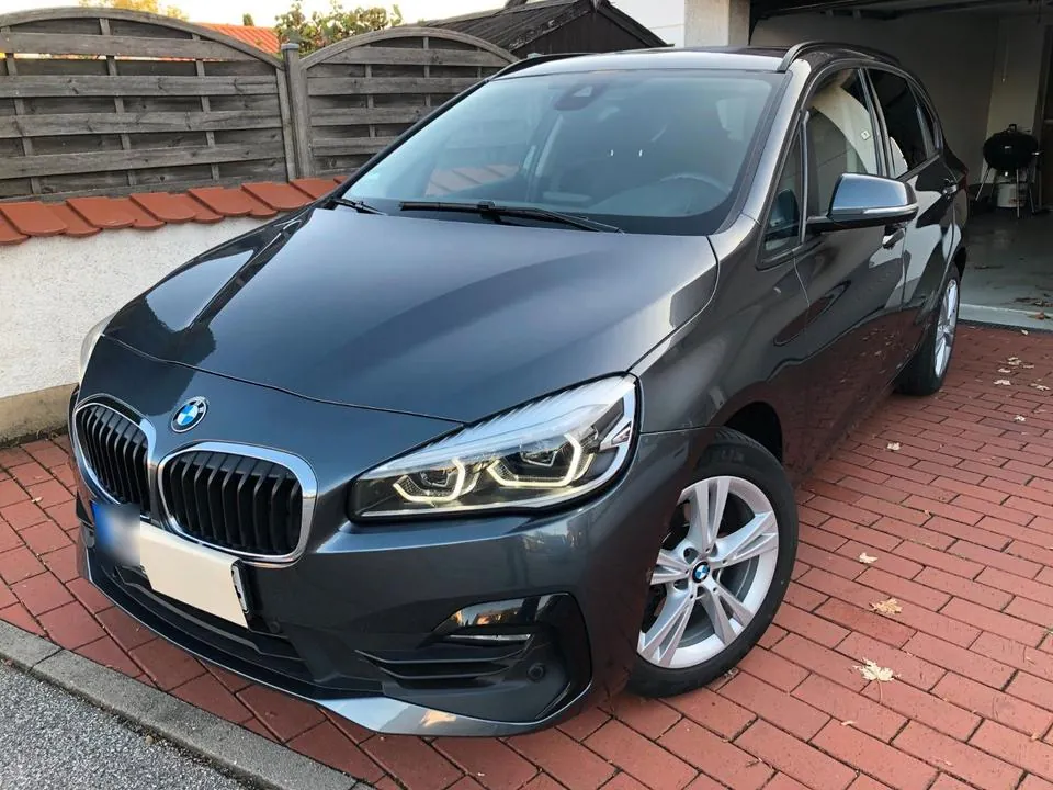 BMW 218I