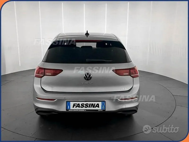 Volkswagen Golf 2026 photo 5