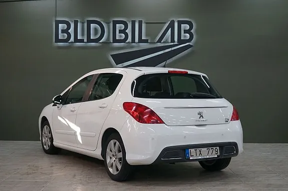 Peugeot 308 2013 photo 4