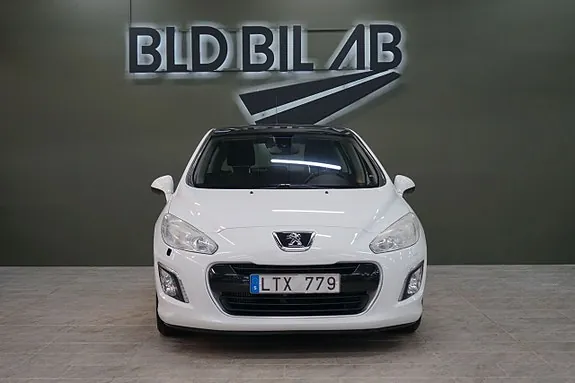 Peugeot 308 2013 photo 3