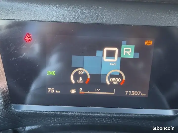 Citroen C4 2022 photo 3