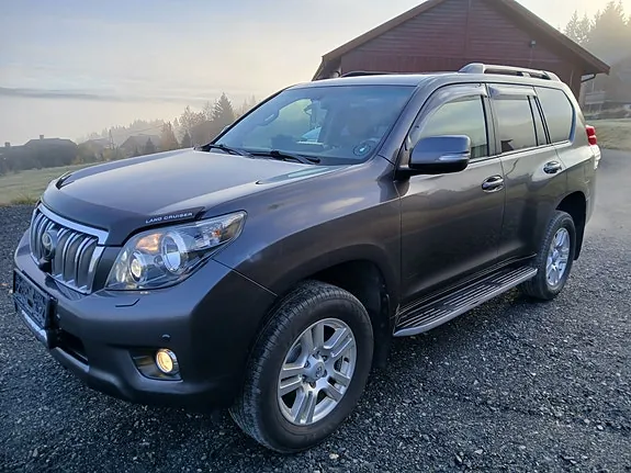 Toyota Land Cruiser 2013 photo 4