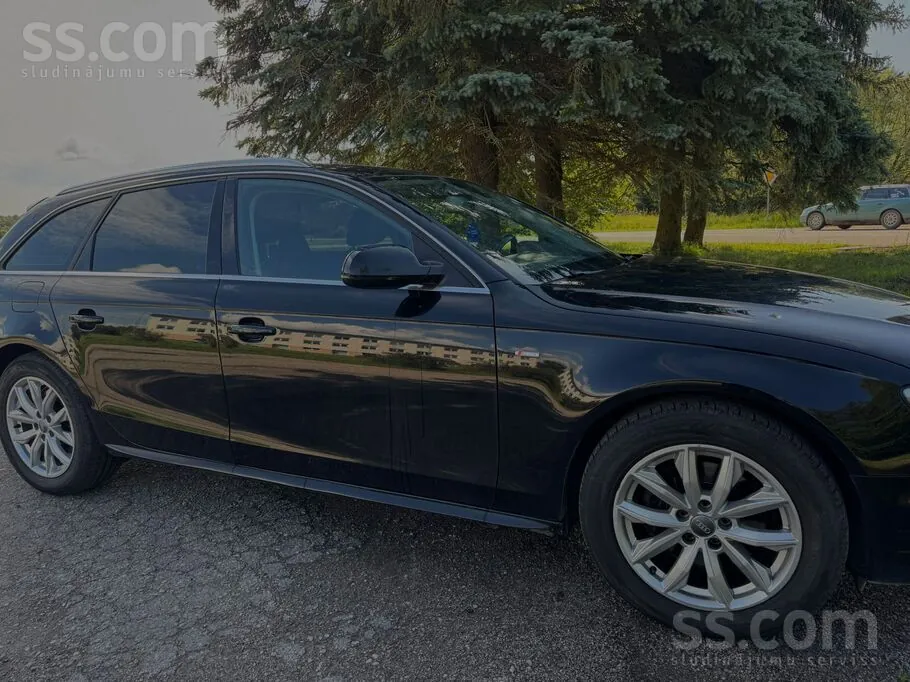 Audi A4 2014 photo 2