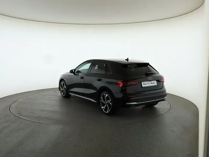 Audi A3 Sportback 2025 photo 3