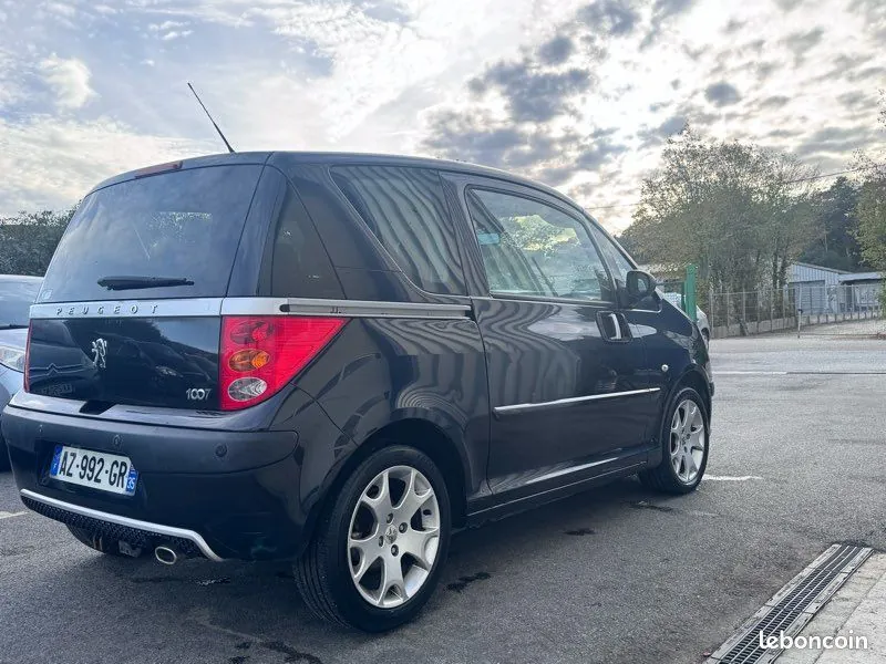 Peugeot 1007 2008 photo 2